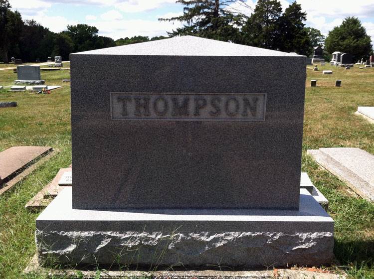 Floyd Thompson cemetery 01